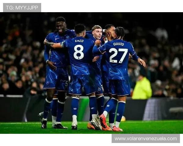 切尔西与恩佐完成续约,中场核心地位稳固 切尔西与恩佐完成续约,中场核心地位稳固