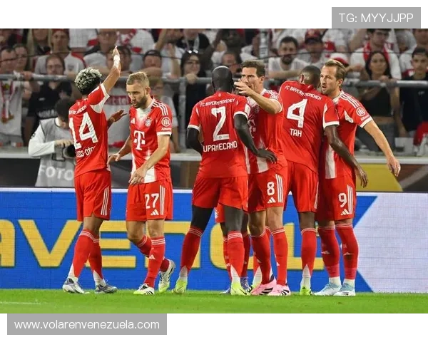 拜仁慕尼黑危机升级：内部撕裂与战术迷失，豪门霸主地位真要崩塌了吗？