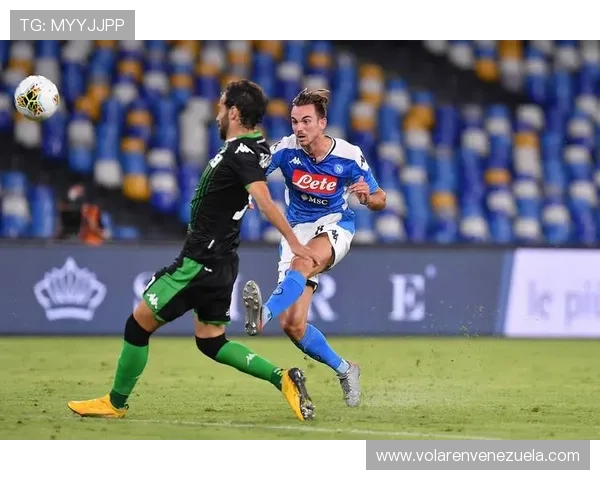 国际米兰三中卫体系下战术变化不足，是否影响争冠竞争力